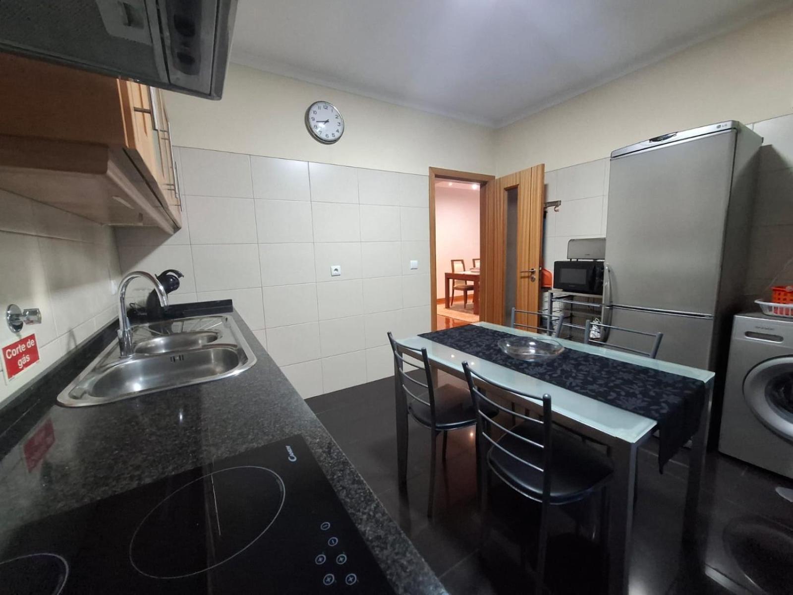 Cozy And Bright Apartment Machico  Exterior photo